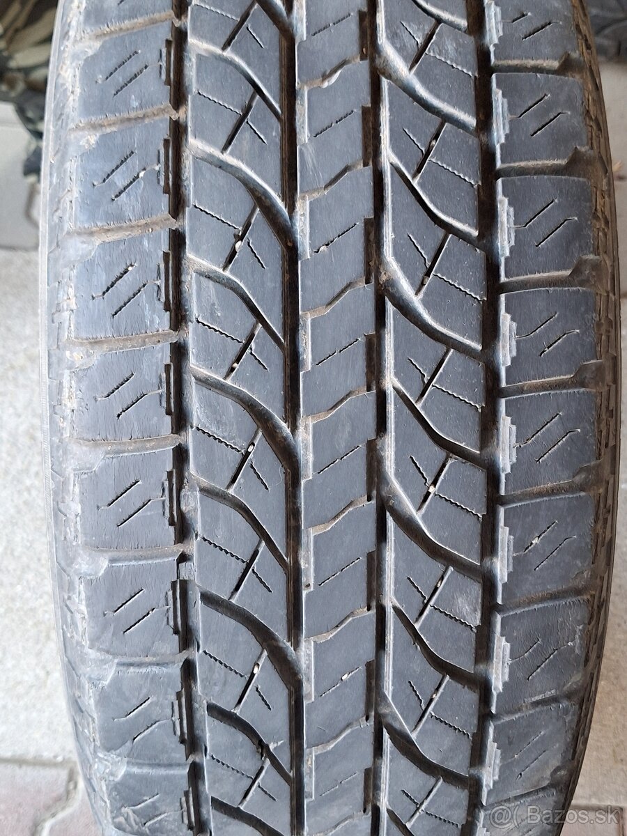 Yokohama Geolandar 265 65 R17 - 6