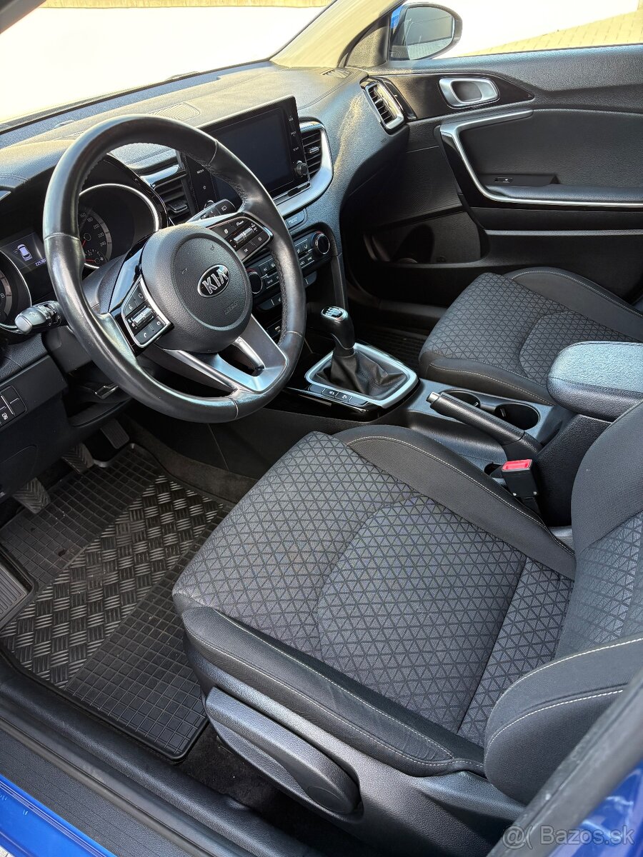 KIA Ceed 1,4T-GDI Gold - 6