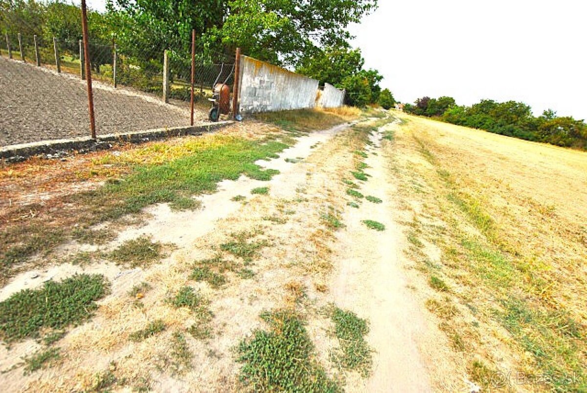 Predám pozemok vhodný na stavbu - 6