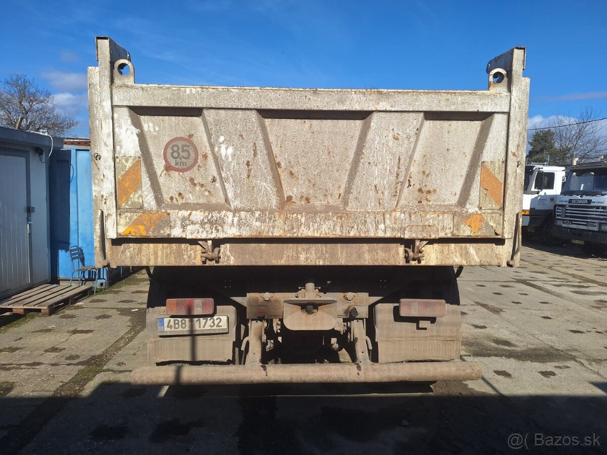 TATRA T815 TERRNO 6X6.2 - 6