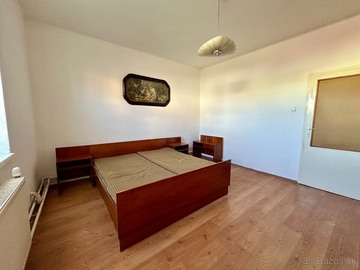 Rodinný dom v obci Jacovce - 6