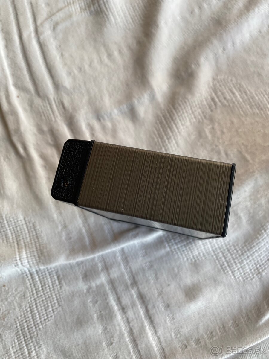 Puzdro na cigarety so zapalovačom - 6