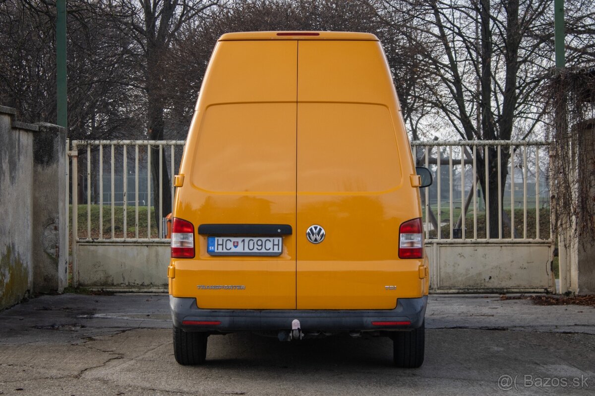 Volkswagen Transporter T5 2.0 TDI LR, 4d. - 6