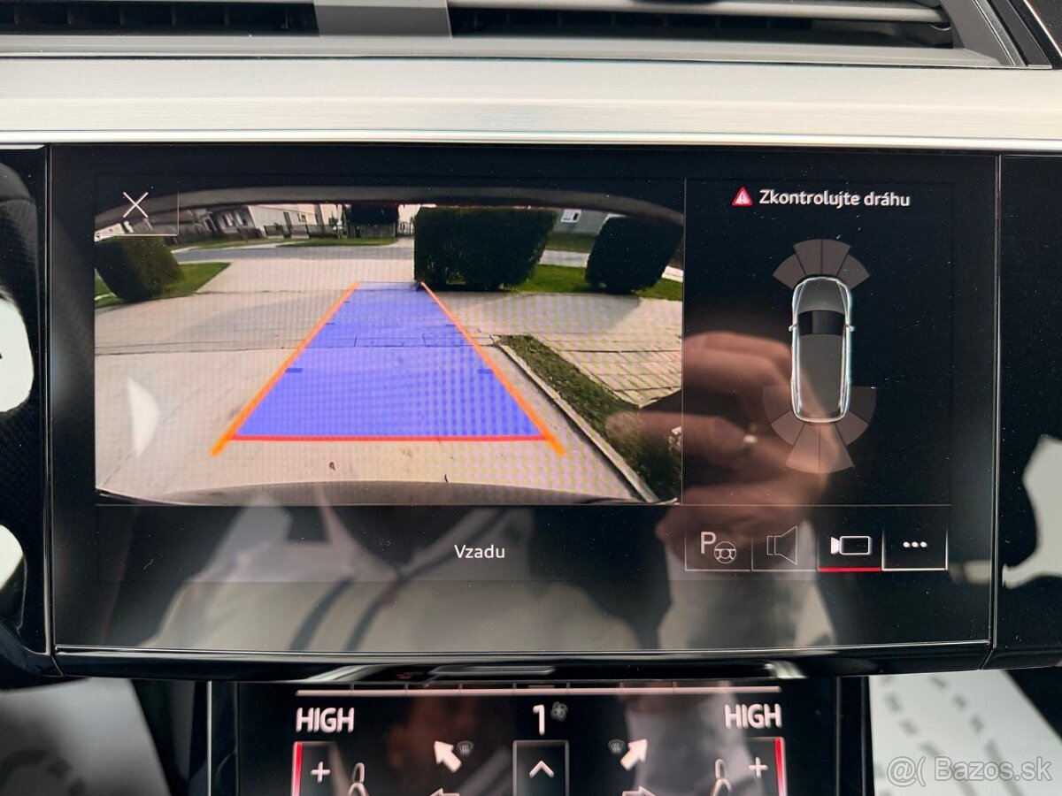 AUDI E-Tron S-line Quattro,230KW/313PS,PANO,KOZA,KAM,MATRIX - 6