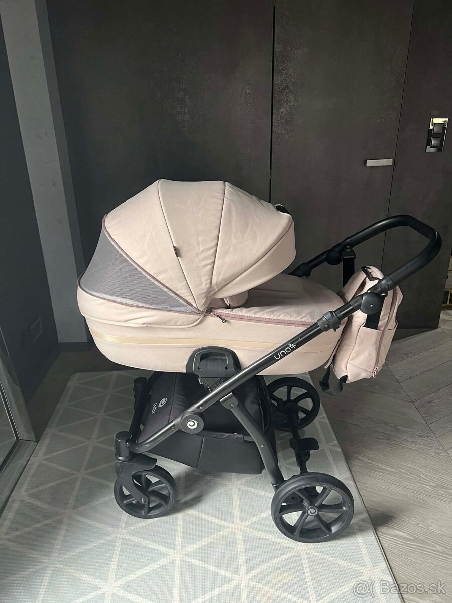 Tutis Uno3 Kočiar - 6
