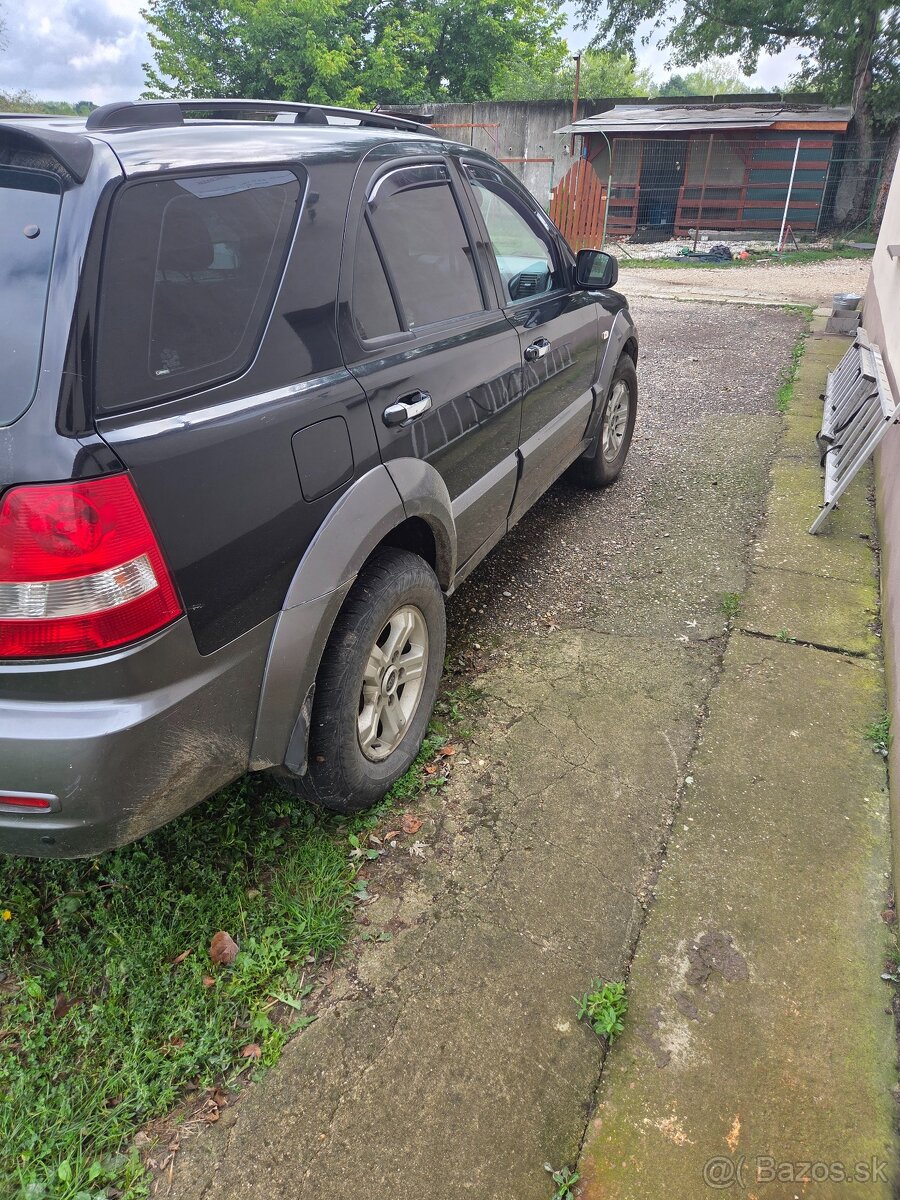 Kia Sorento 2.5 DCi - 6