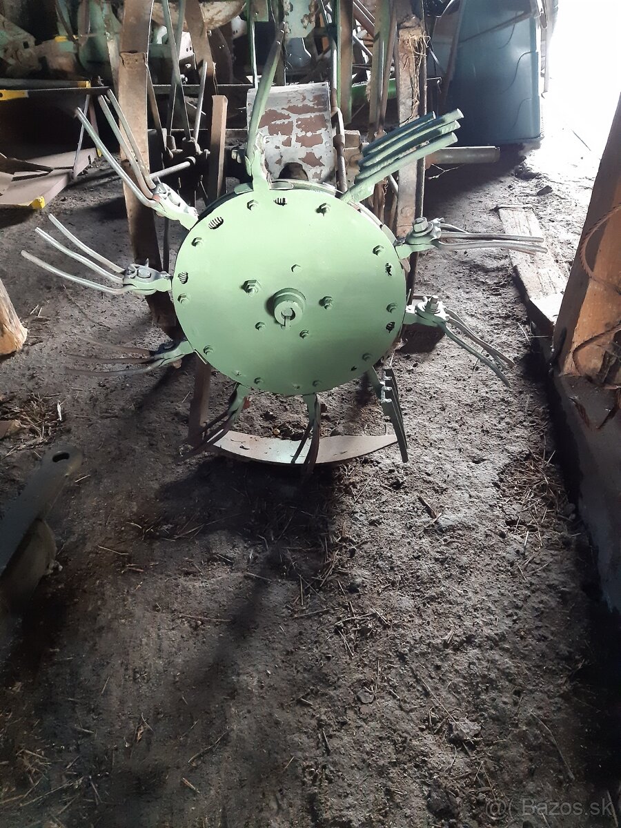 Predáme poľnohospodárske stroje - 6