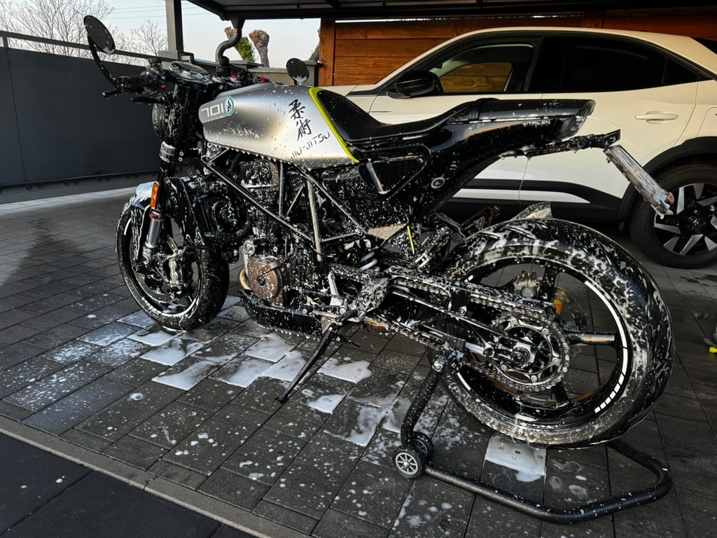 Husqvarna 701 Vitpilen - 6