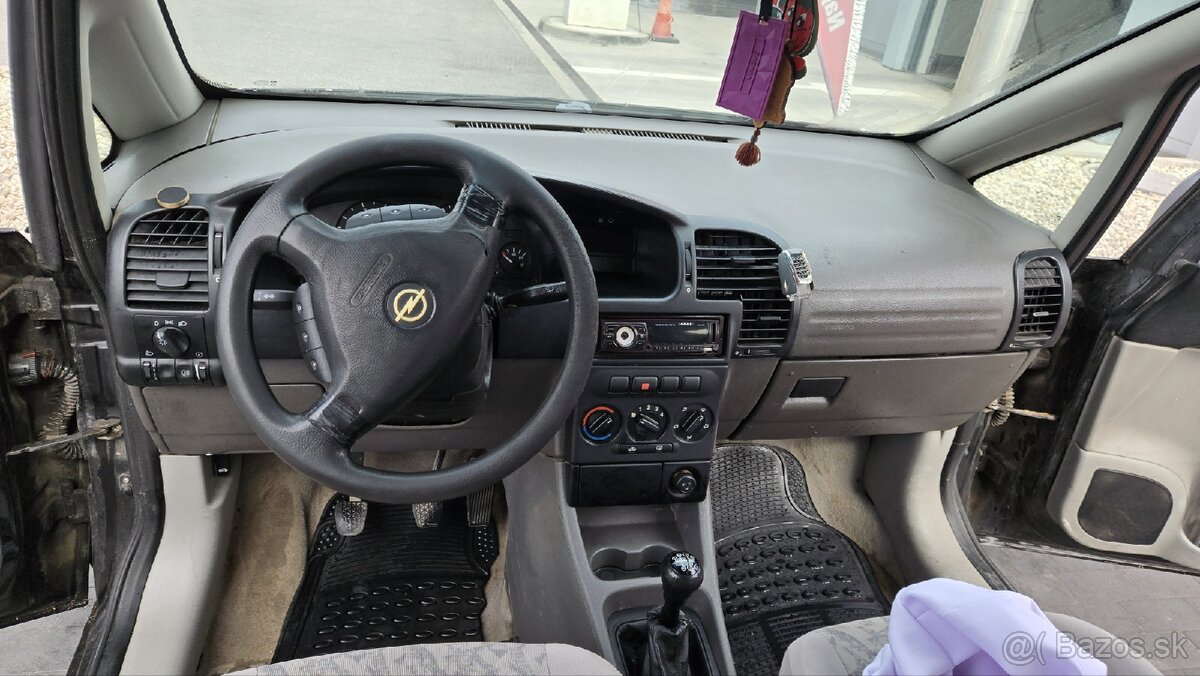 Opel zafira 7 miestne- 1.6 benzin - 6