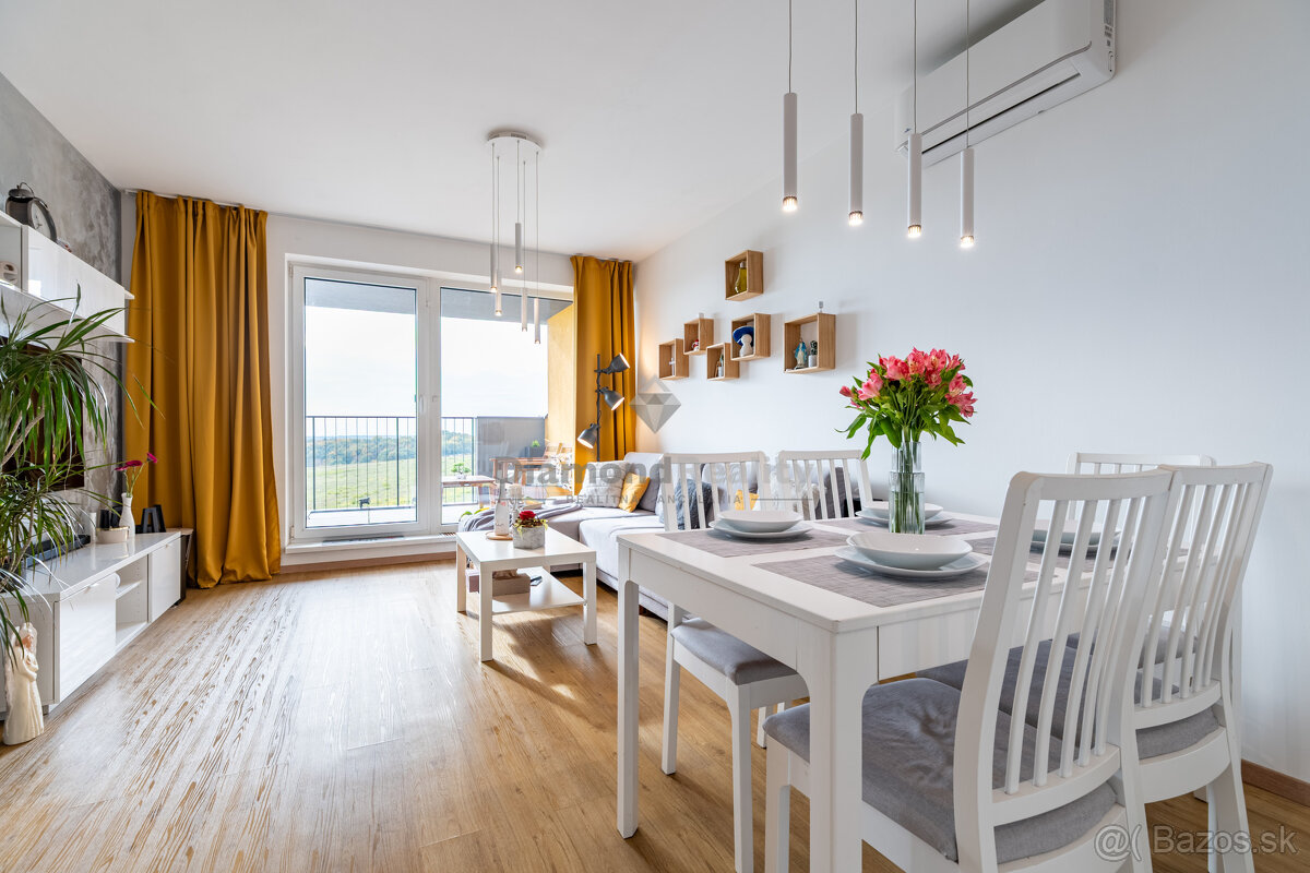 NA PREDAJ MODERNÝ 3-IZBOVÝ BYT S KRÁSNYM VÝHĽADOM - 6