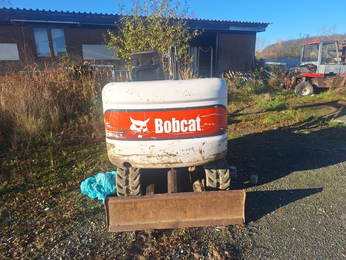 BOBCAT 328 - 6