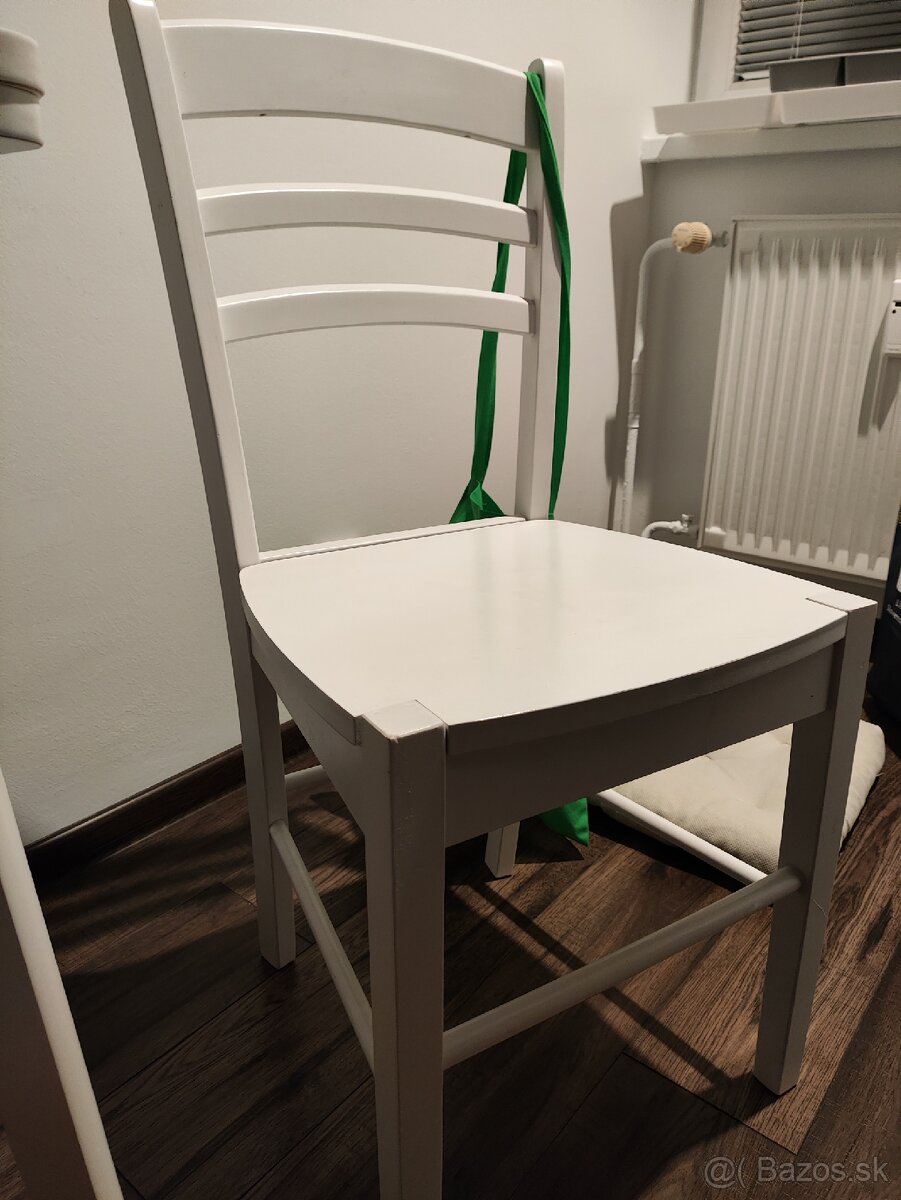 IKEA Jedálenský roztahovaci stôl a 4 stoličky - 6