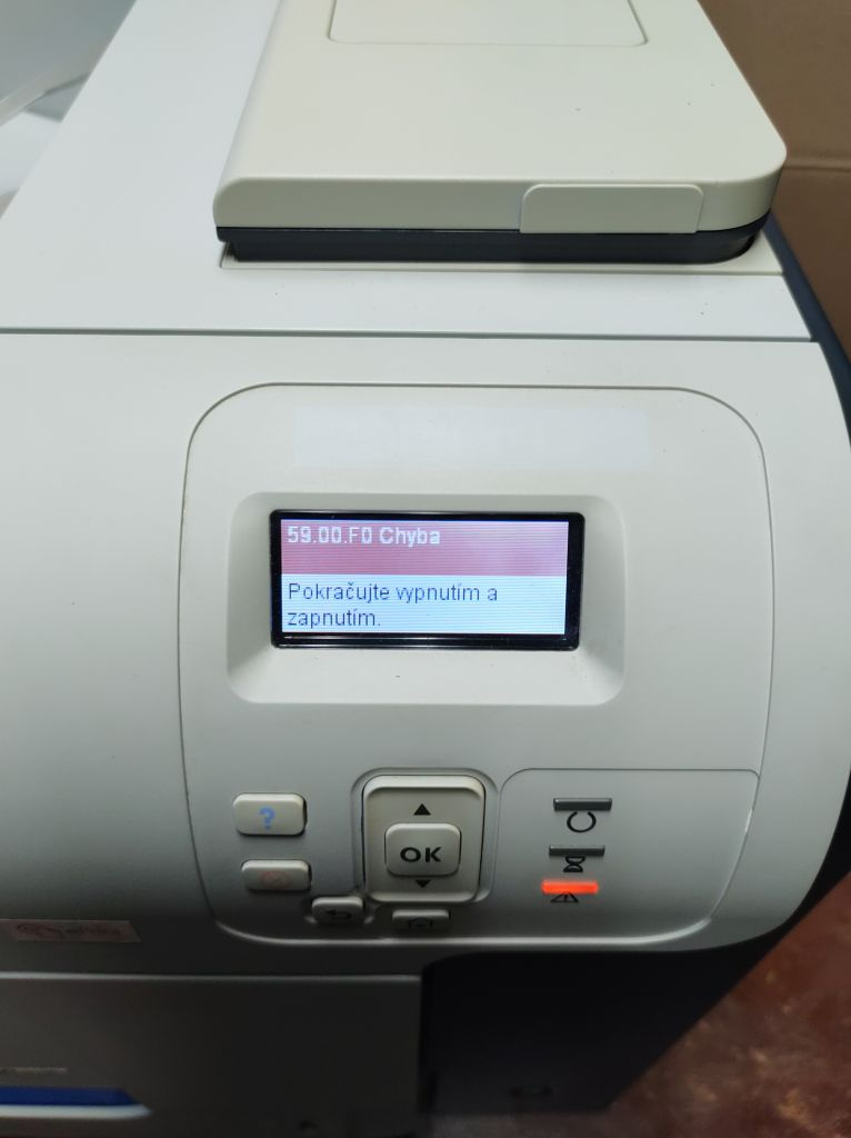 HP LaserJet 500 Color M551 - na opravu - 6