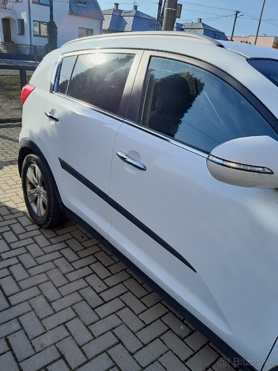 Kia Sportage 2,0 CRDi 4x4 - 6