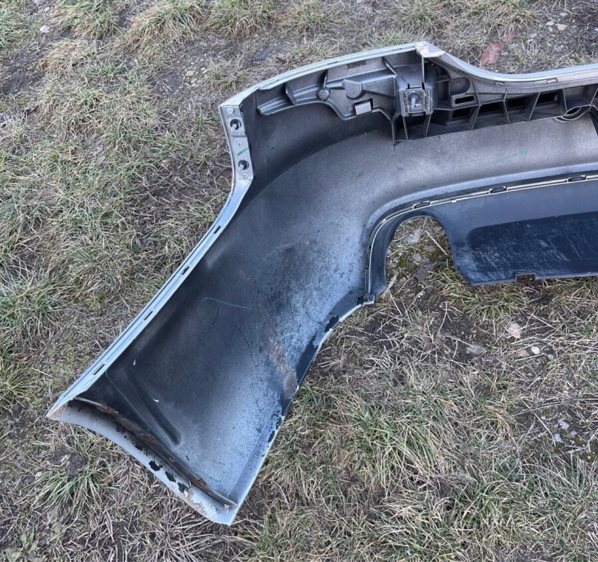 zadný nárazník na Audi A6 C6. - 6