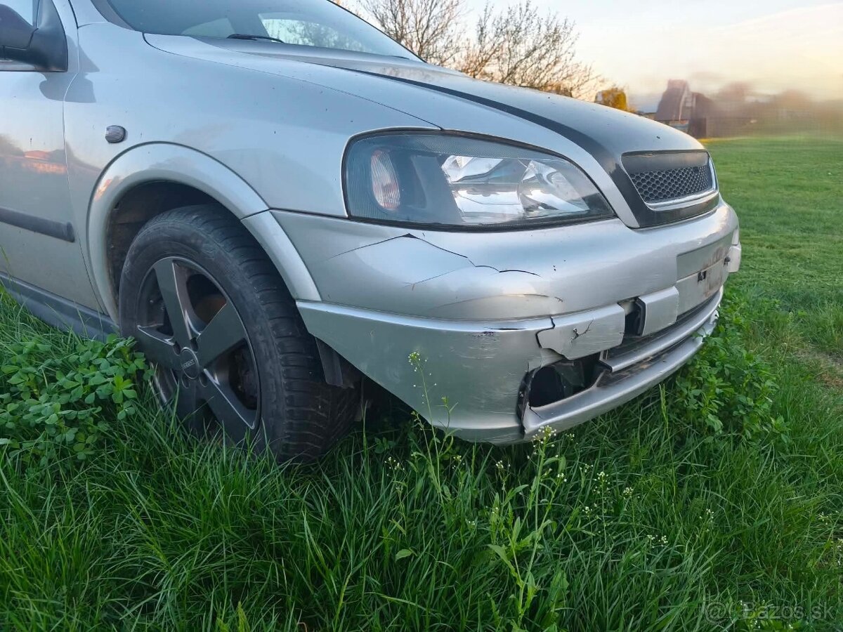 Predám Opel Astra strieborná - 6