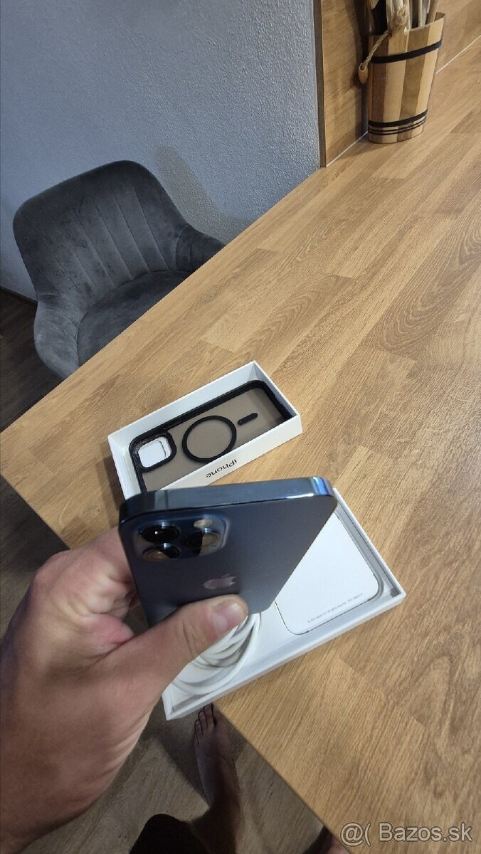 Apple iphone 12 pro 128gb krasny 82% - 6