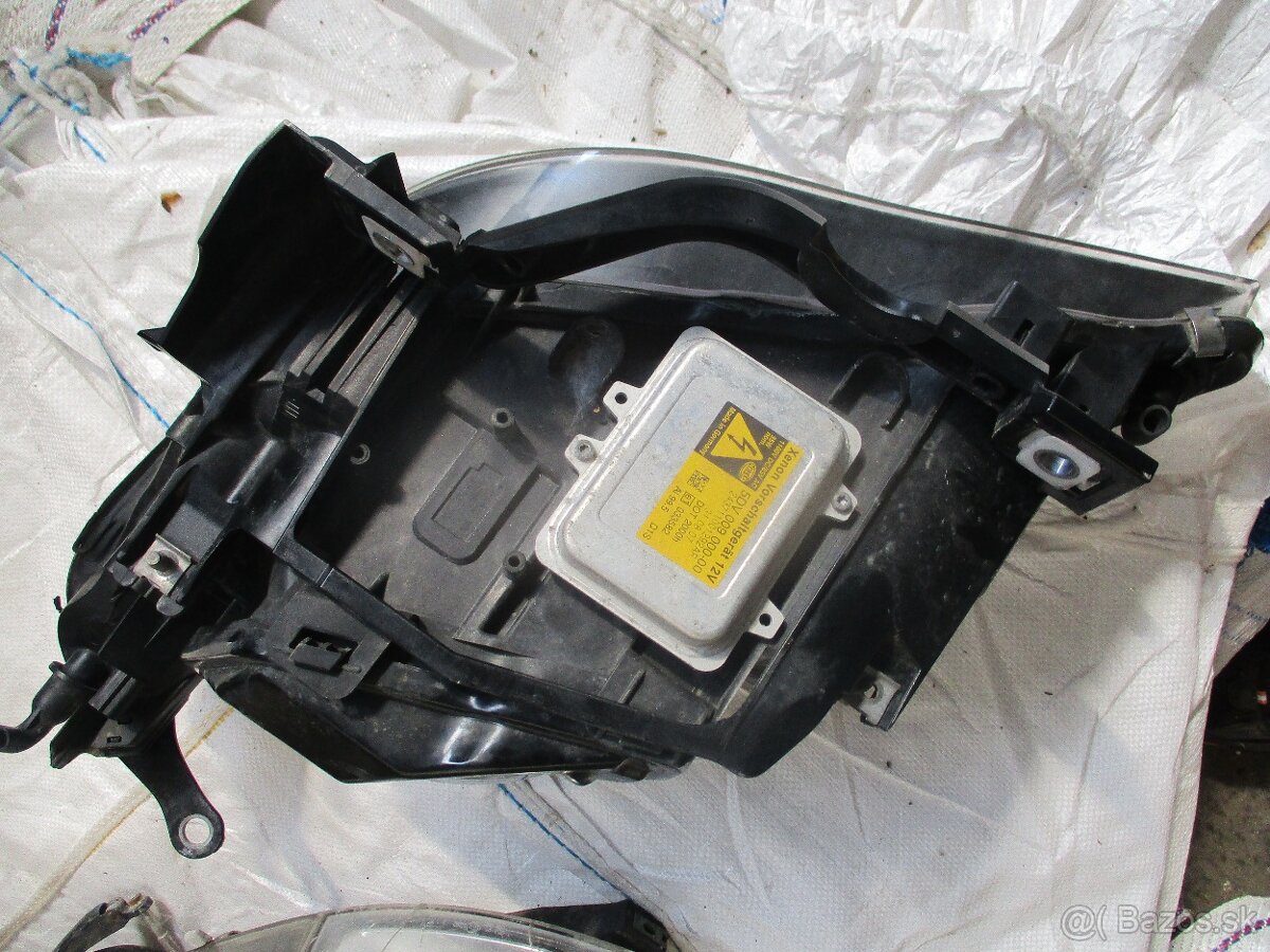 predne svetla xenon BMW E60 facelift - 6