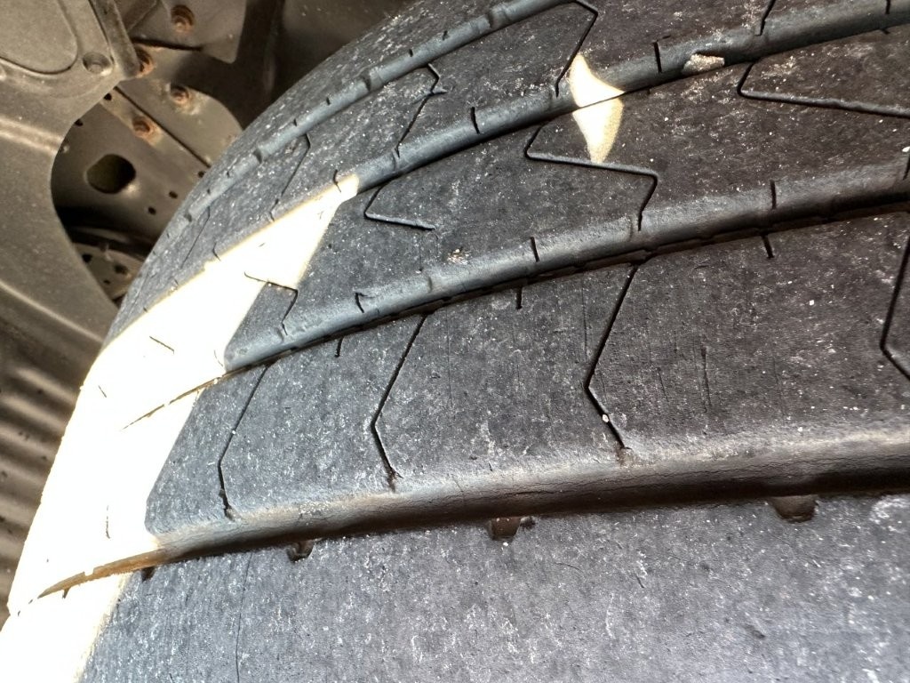 MAN TGM 18.290 se shrnovací plachtou a čelem - 6