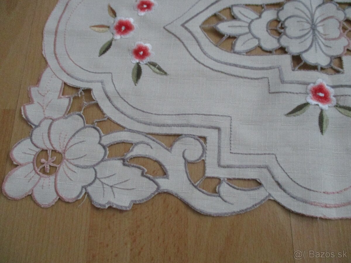 2 starožitné vyšívané dečky - obrusy / 43 / - 6
