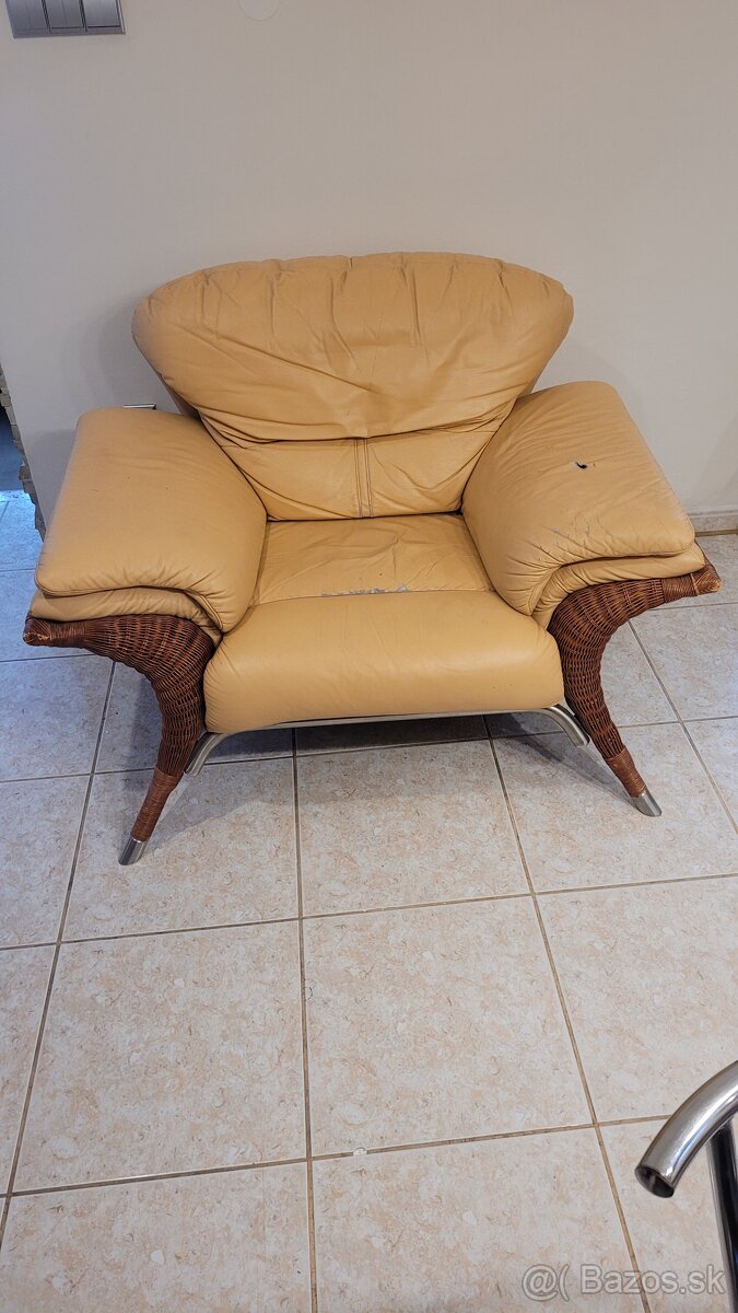 KOŽENÁ SEDAČKA - 6