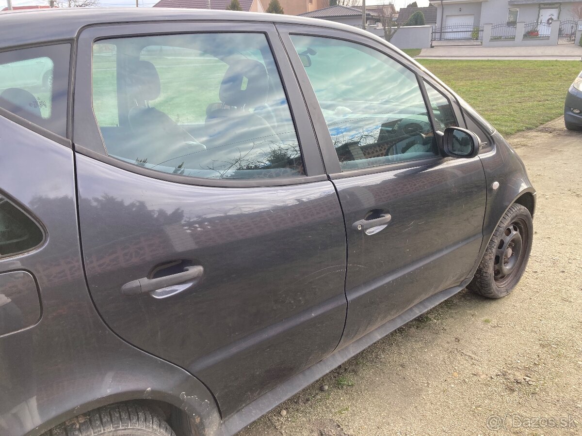 Mercedes a 1,4 benzín - 6