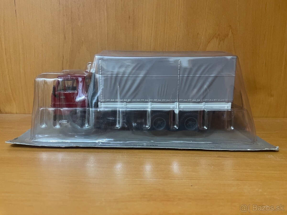 Set kultovních náklaďáků - 2 x Tatra + Kamaz - 6