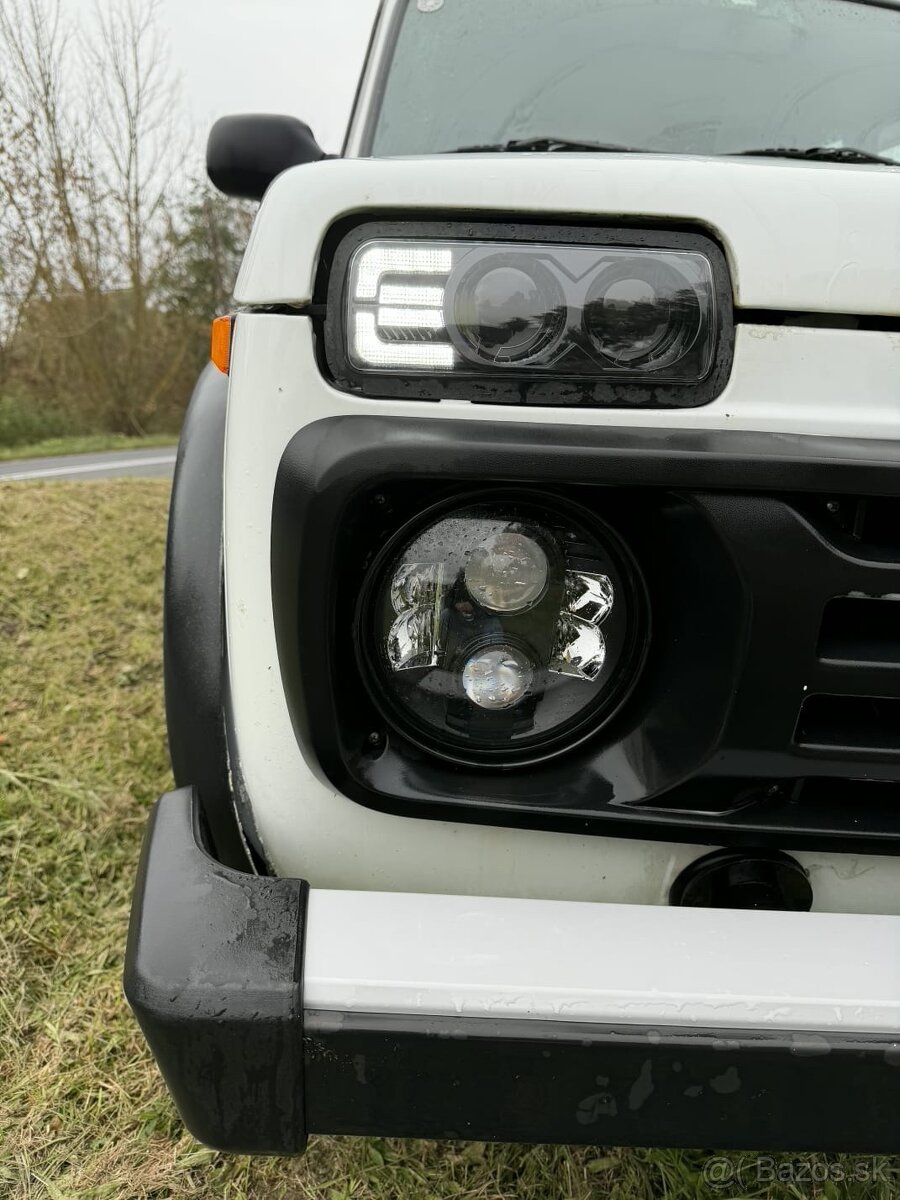 Lada Niva 4x4, 5 dverová - 6