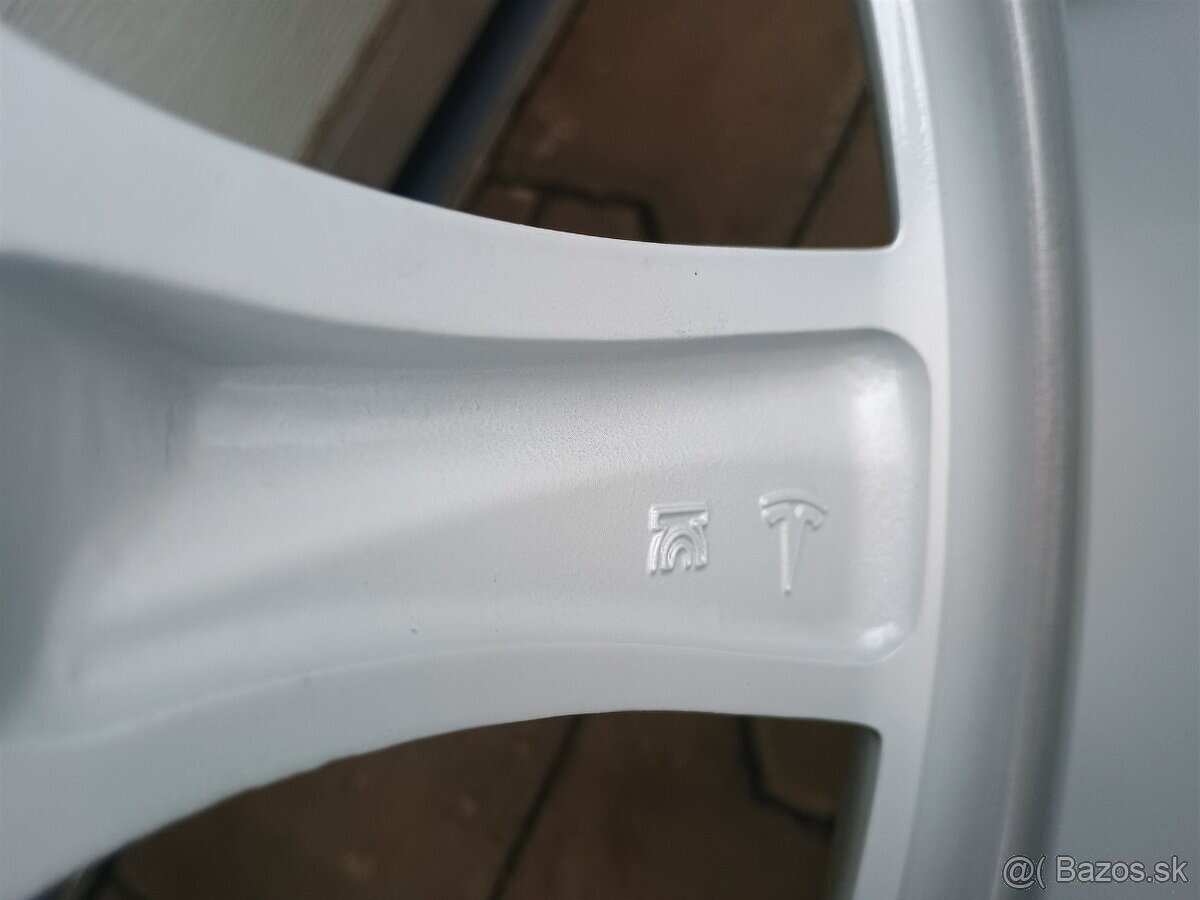 Originálna zimná sada Tesla Model S 5x120 R19 - 6
