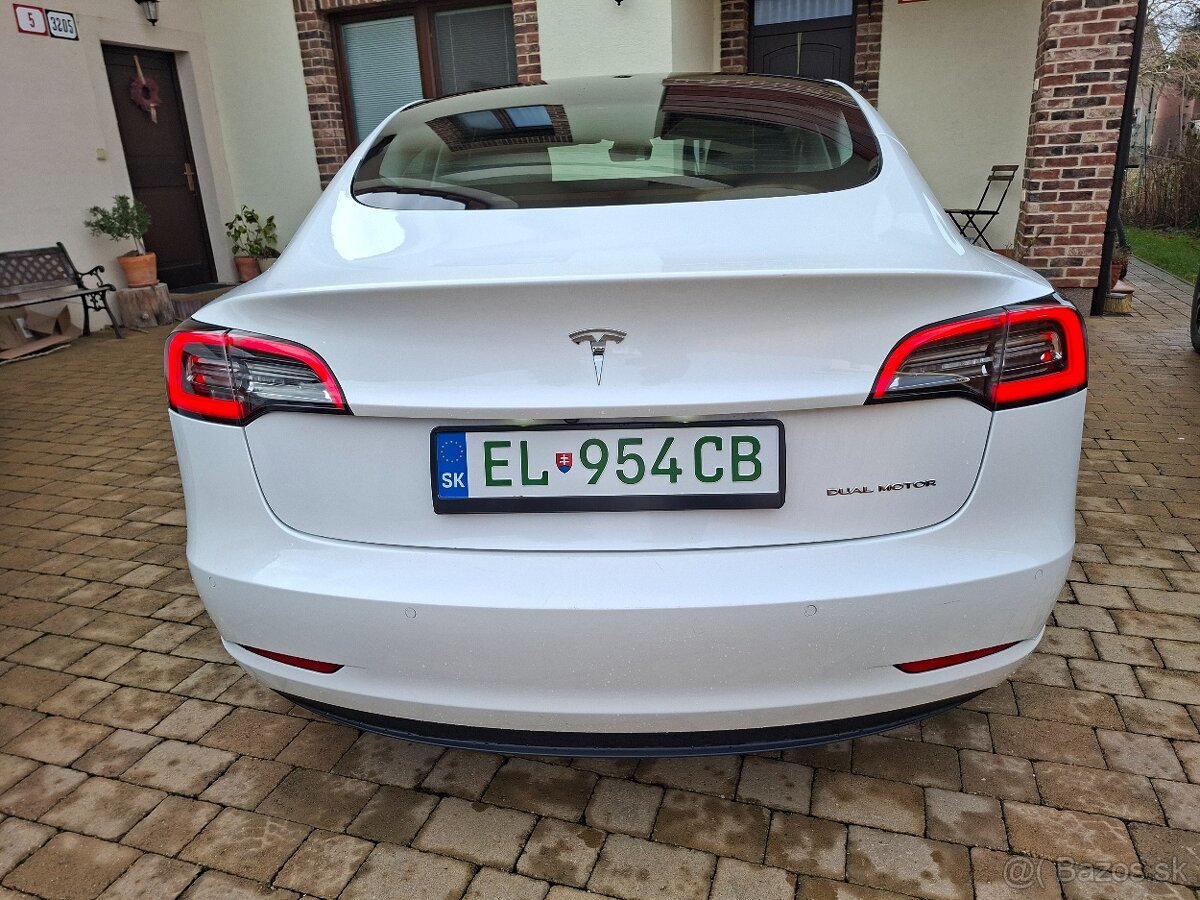 Predám TESLA model 3 dual motor, 12/2021 - 6