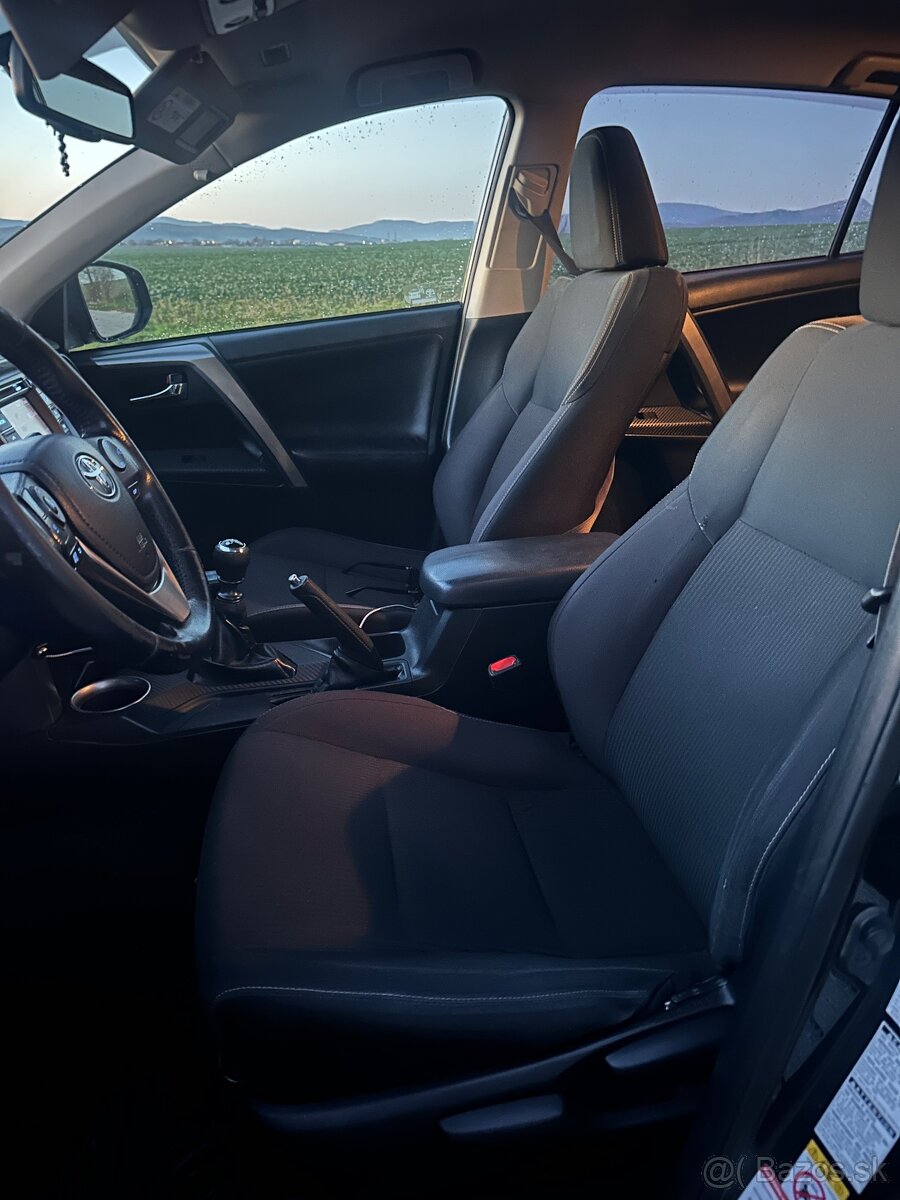 Predám Toyota RAV4 2.2 l D-CAT - 6