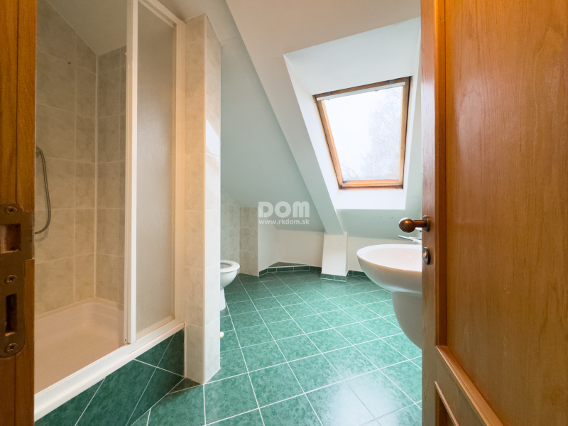 rkDOM | 4 - izbový byt s terasou v Žiline - 6