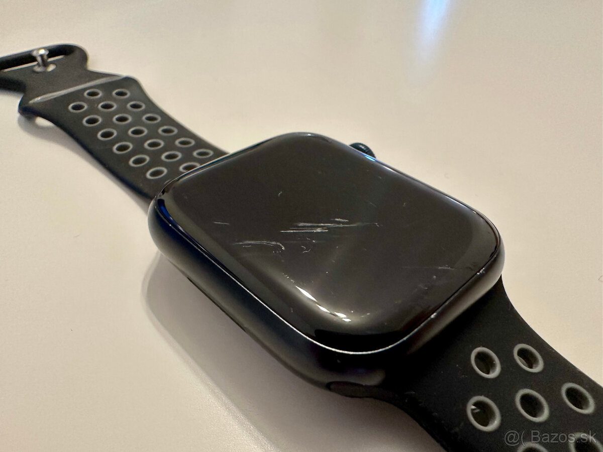  Apple Watch 8 45mm Midnight - 6