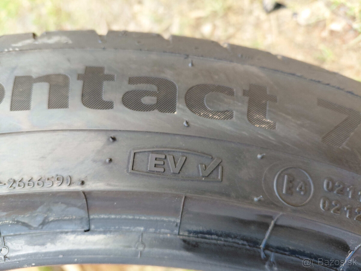 1ks letna Continental 235/45R18 - 6
