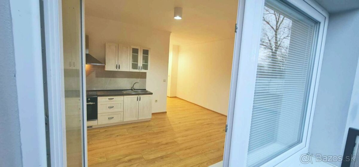 Na prenájom 3i byt s balkónom, s oploteným pozemkom,Komárno - 6