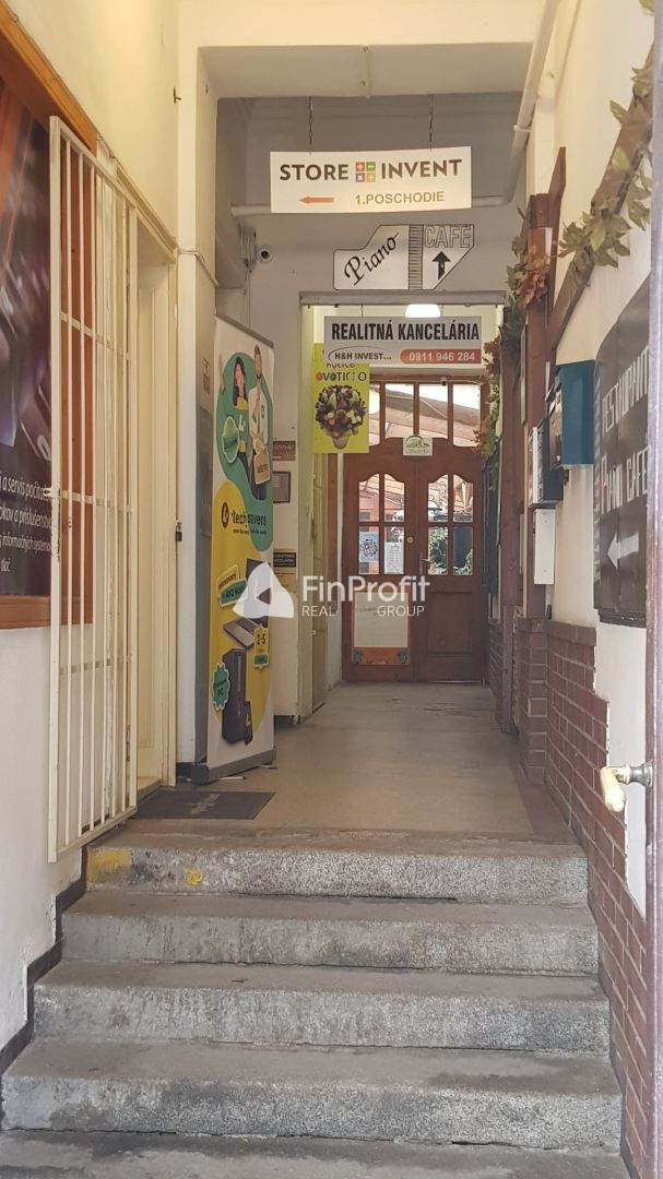 Prenajmem obchodno - kancelárske priestory v Nitre 55m2 - 5 - 6