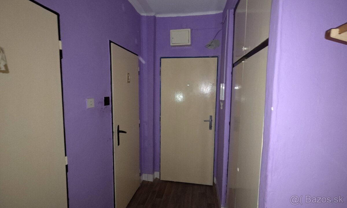 Predaj 2-izbový byt - centrum Medzilaborce - 6