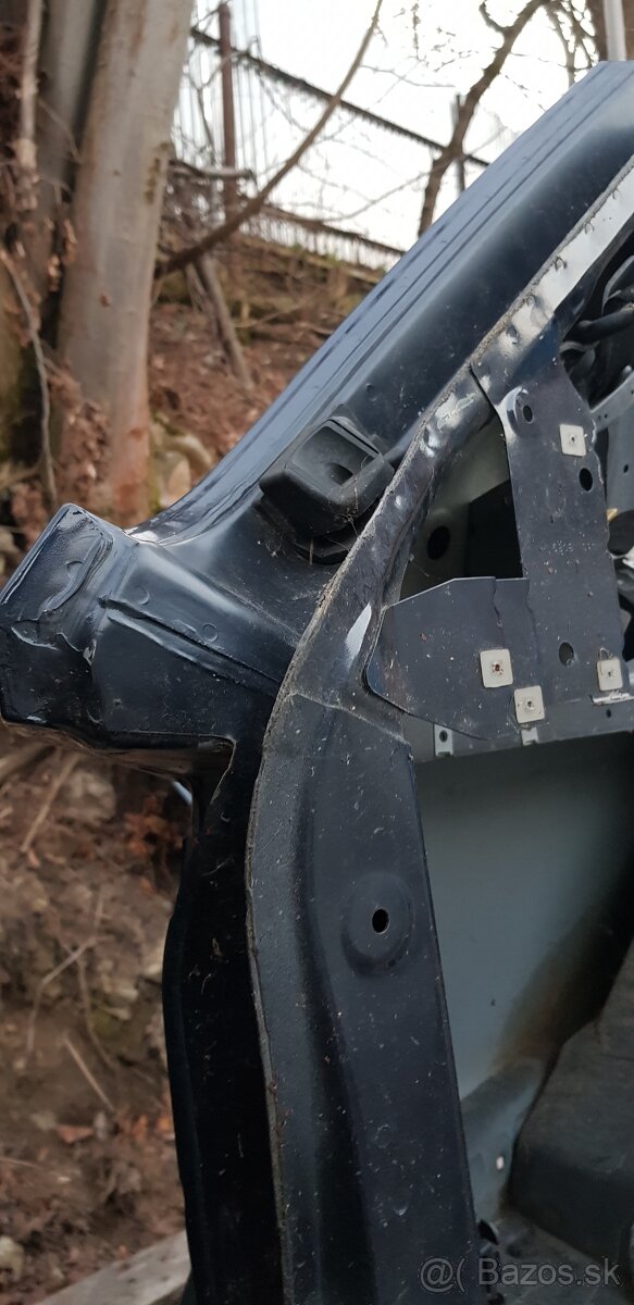 X5 E70 zadný ľavý blatník - 6