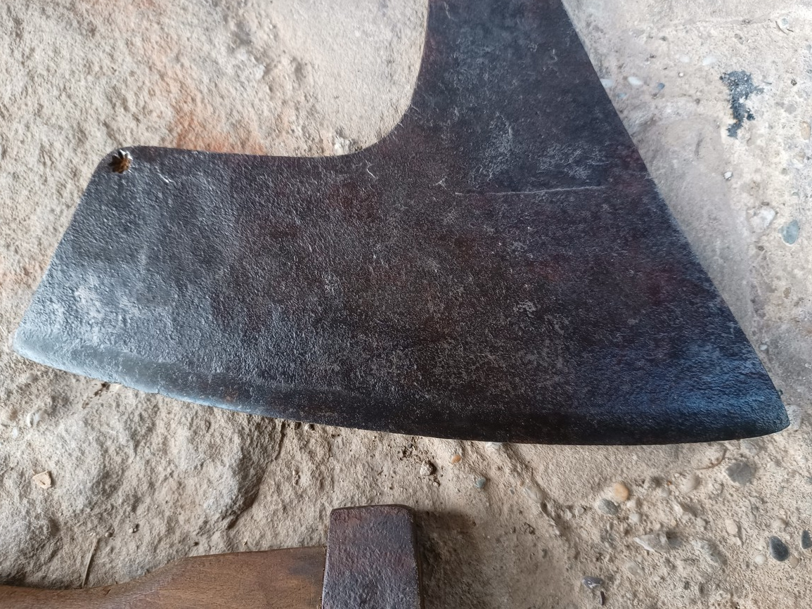 sekera,sekery,hoblík,nebožiec,staré náradie, topor jj - 6