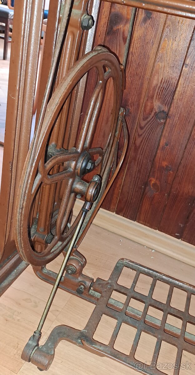 Predam stary šijaci stroj Minerva - 6