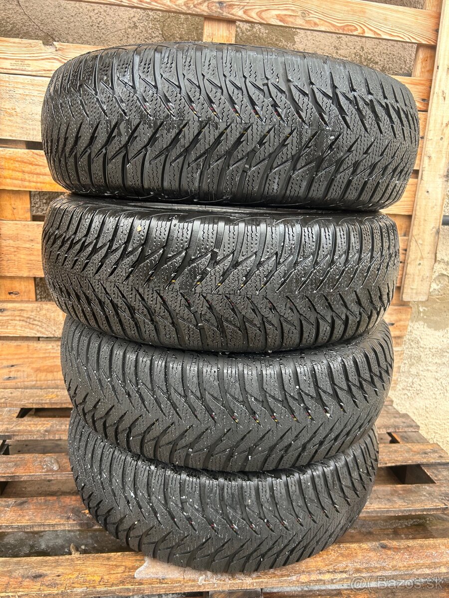 GoodYear ultragrip8 195/65/15” - 6