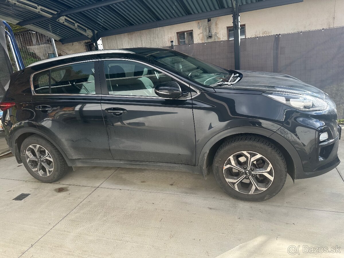 KIA SPORTAGE 1,6 - 6