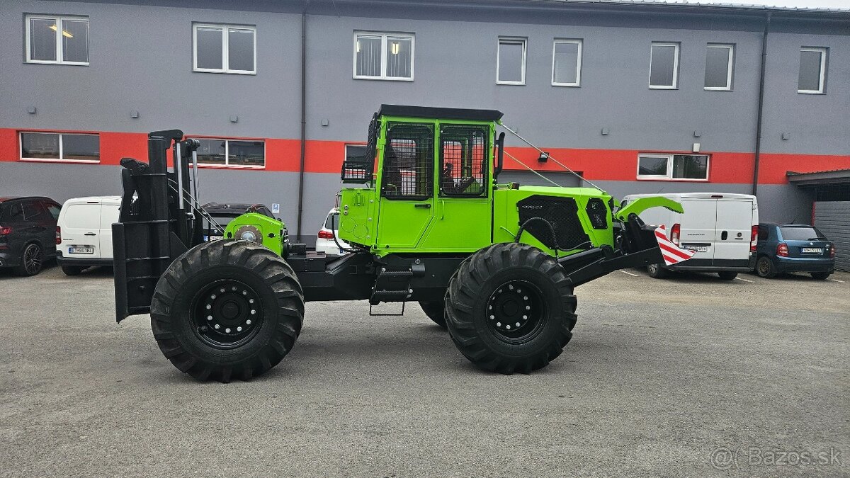 Predám Lesný traktor, nie LKT - 6