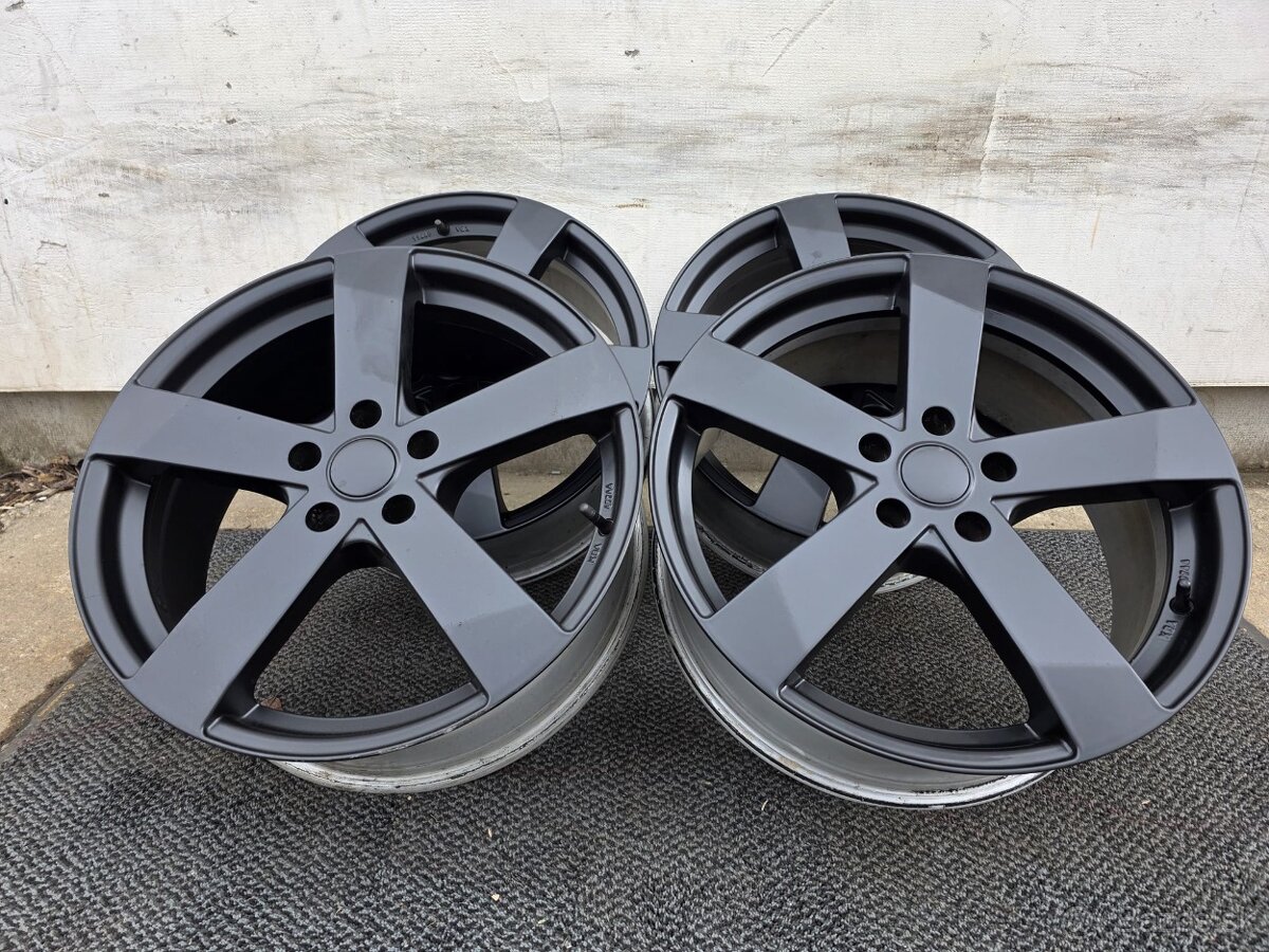 5X115 R19 ALU DEZENT - 6