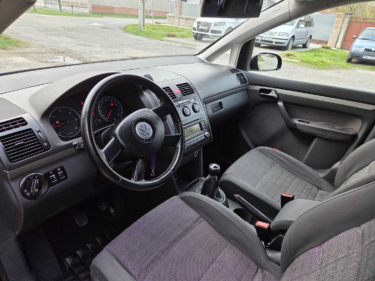 Predám Volksvagen Touran 1.9 - 6