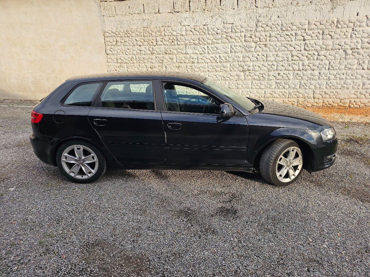 AUDI A3 1.8 T TFSI quattro Sportback - 6