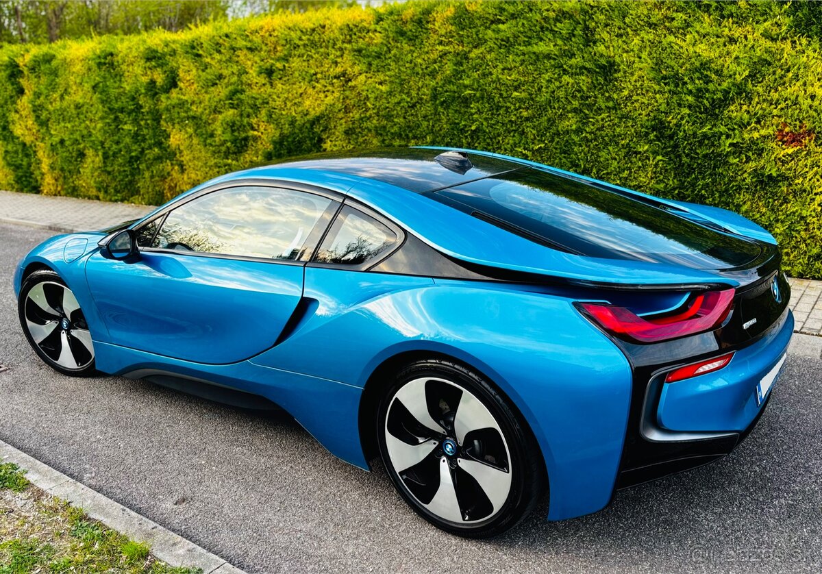 BMW i8 coupe - 6