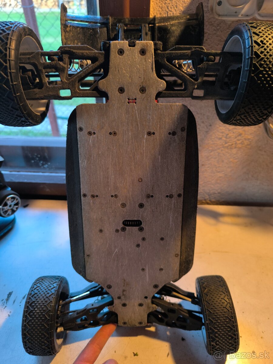 CARSON VIRUS 4.0 4S RC auto - 6