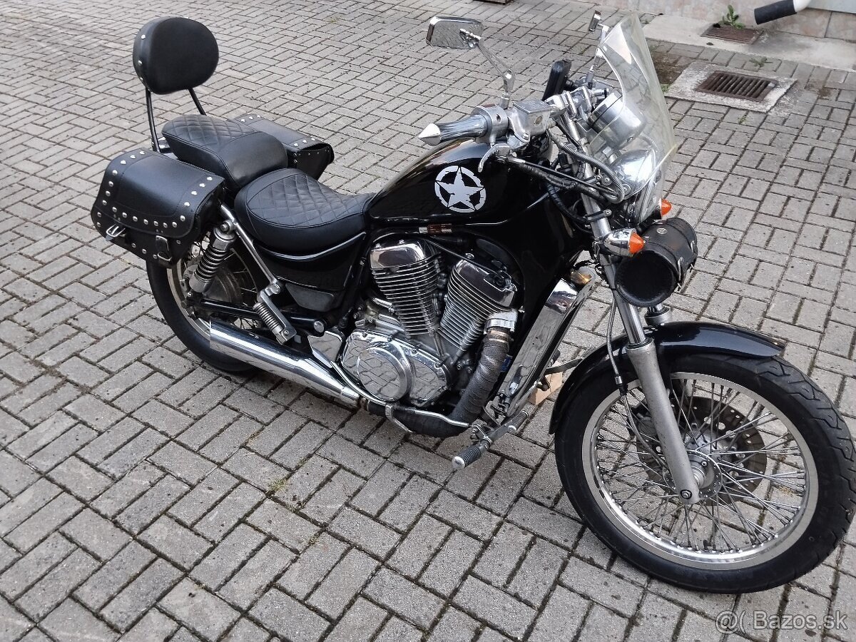 Suzuki Intruder VS 750 - 6