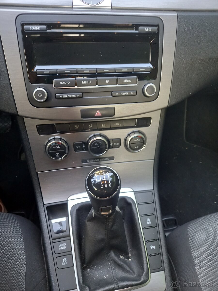 Predám volkswagen passat B7 - 6